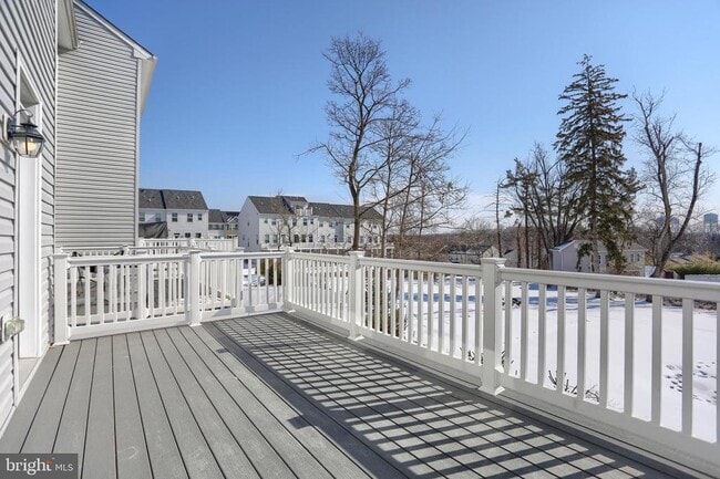 Building Photo - 1 Taube Ct