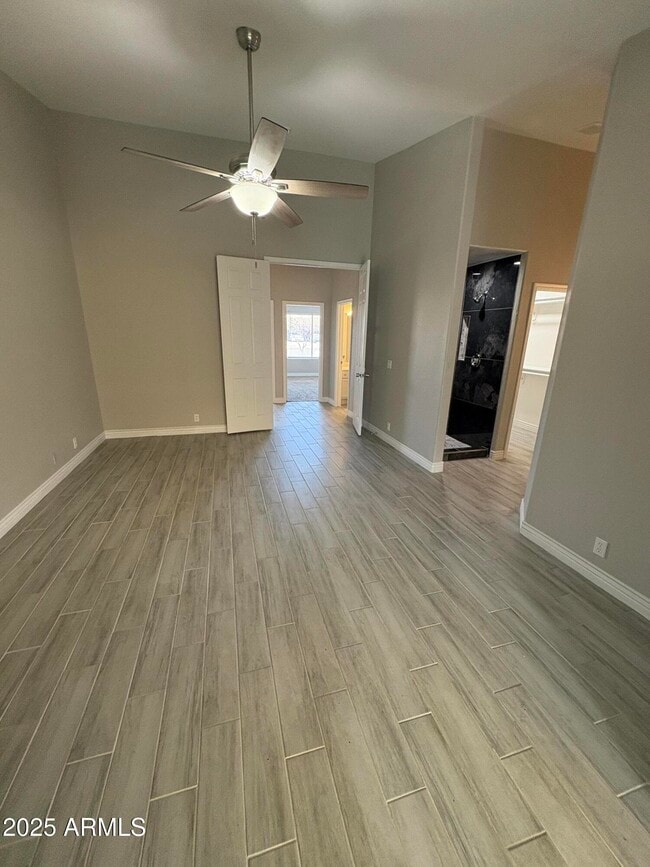 Building Photo - 6121 E Hermosa Vista Dr