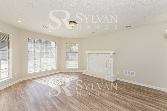 Building Photo - Life Just Got Better!