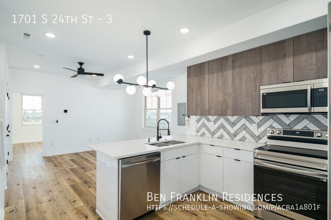 Building Photo - 1701 S 24th St