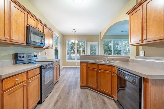 Building Photo - 3284 Sheffield Cir