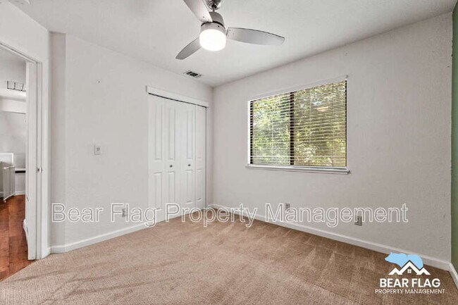 Building Photo - 1601 Wyndham Way