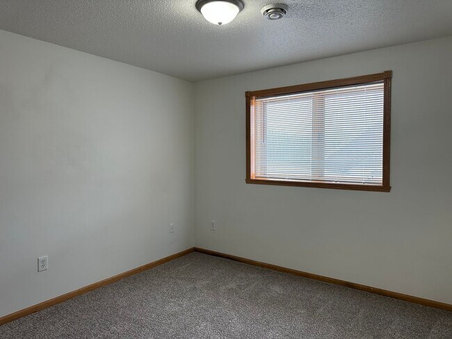 Building Photo - 1641 51st St S