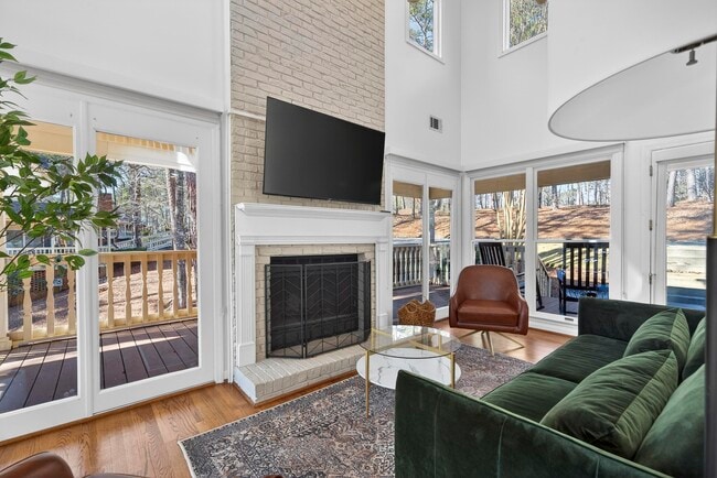 Building Photo - 1002 Cupp Ln