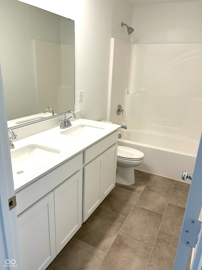Building Photo - 16965 Sandhurst Pl