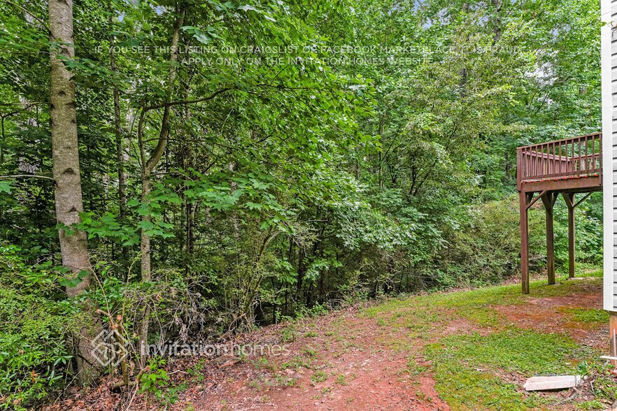 Building Photo - 3750 Scotland Ln SW