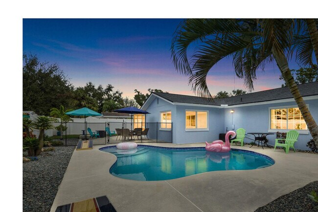 Building Photo - 6398 Woodland Blvd