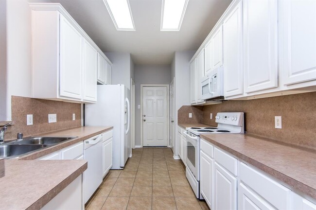 Building Photo - 215 N Burberry Park Cir