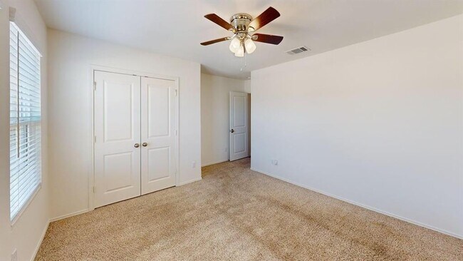 Building Photo - 1000 Berryhack Ct