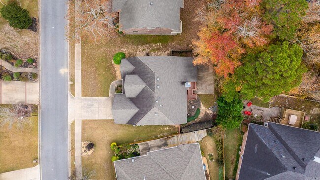 Building Photo - 3005 Mossy Creek Dr