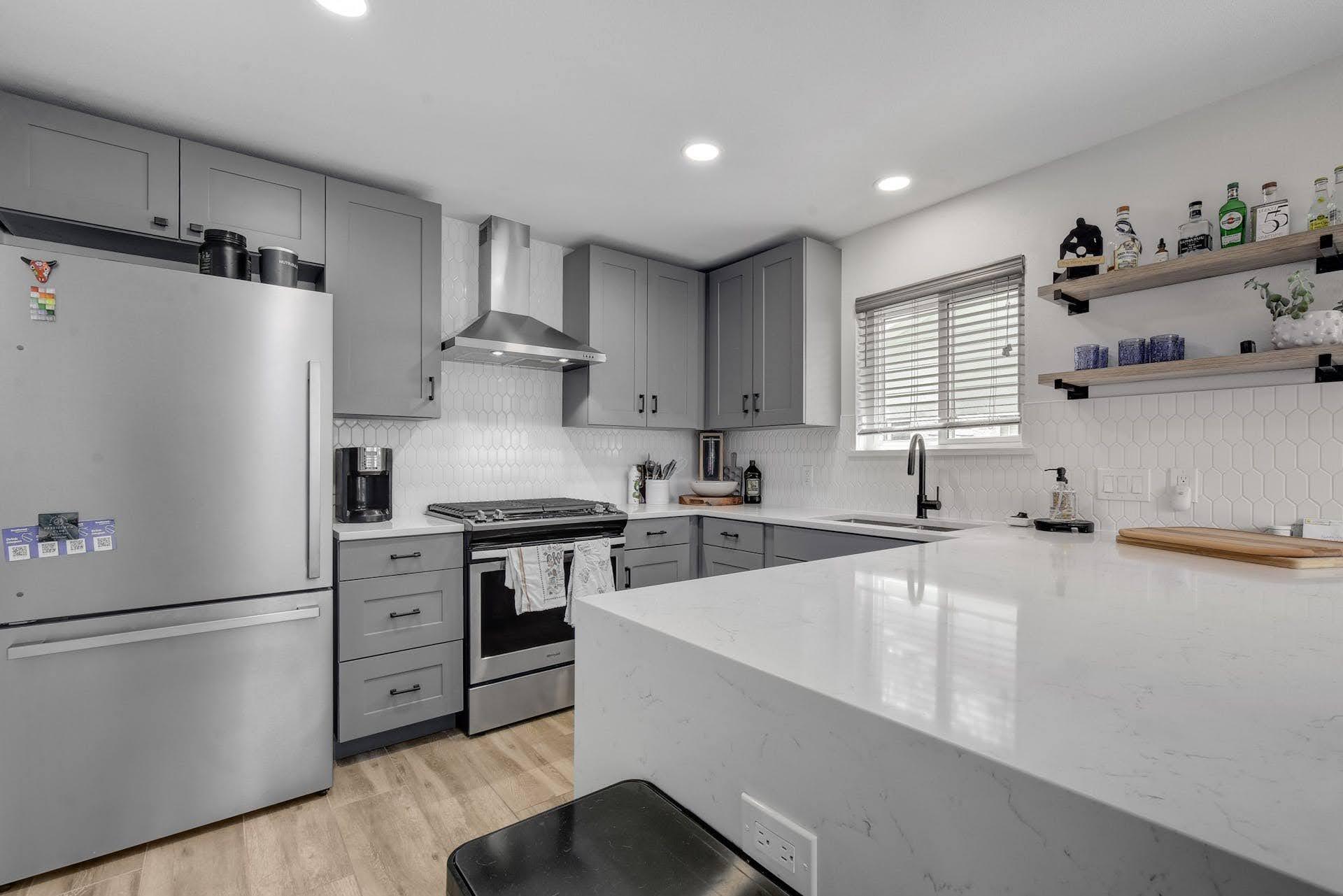 Building Photo - 2403 Stone River Dr