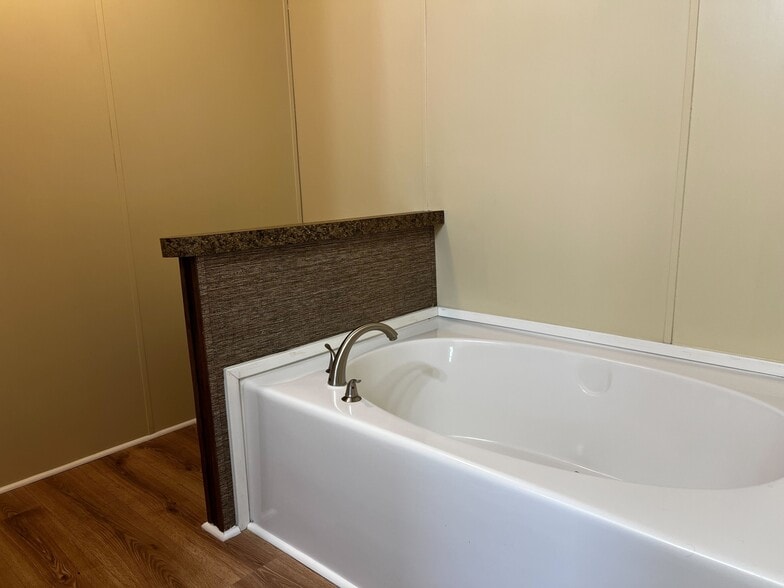 Building Photo - 709 N Collins Fwy