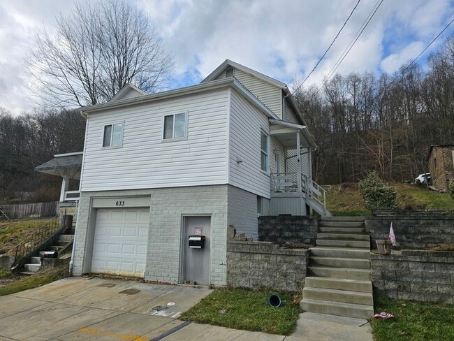 Building Photo - 633 Bessemer Ave