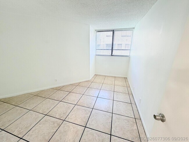 Building Photo - 1720 N Congress Ave