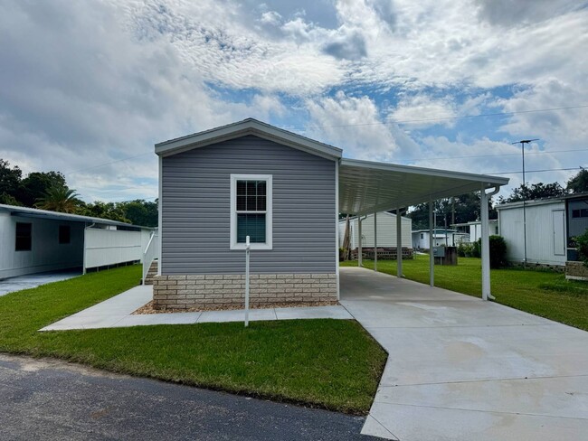Building Photo - 956 N Colonial Cir