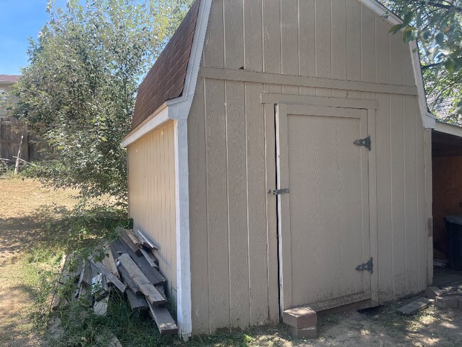 Building Photo - 5063 Marabou Way