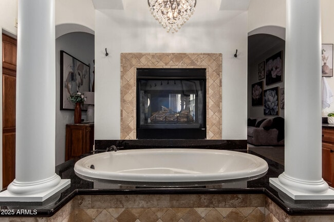 Building Photo - 2506 S 186th Dr