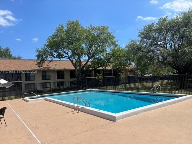 Building Photo - 5981 Washington St