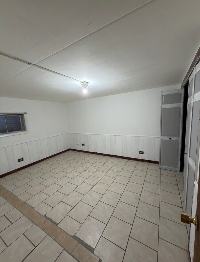 Building Photo - 203 Kenneth Cir