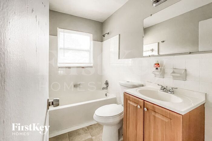 Building Photo - 1107 Indale Pl SW