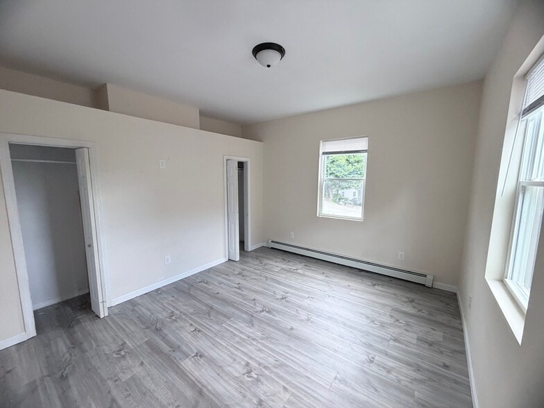 Building Photo - 16 Highland Ave