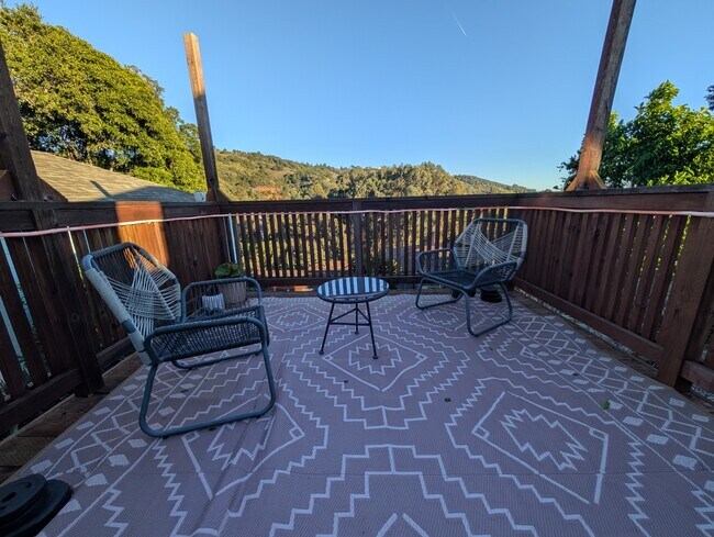 Building Photo - 4532 Reinhardt Dr