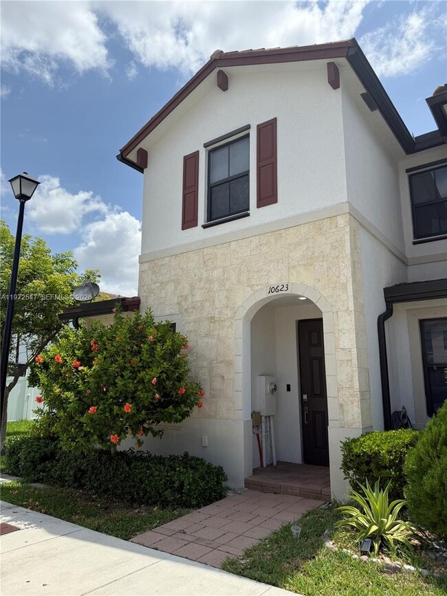 Building Photo - 10623 West 33rd Ct