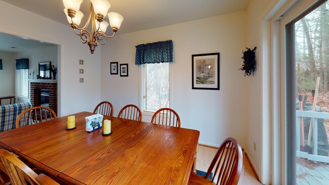 Building Photo - Short Term Furnished House