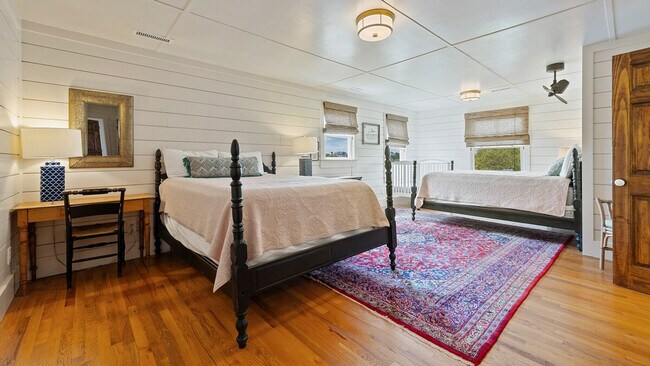 Building Photo - 858 Debordieu Blvd