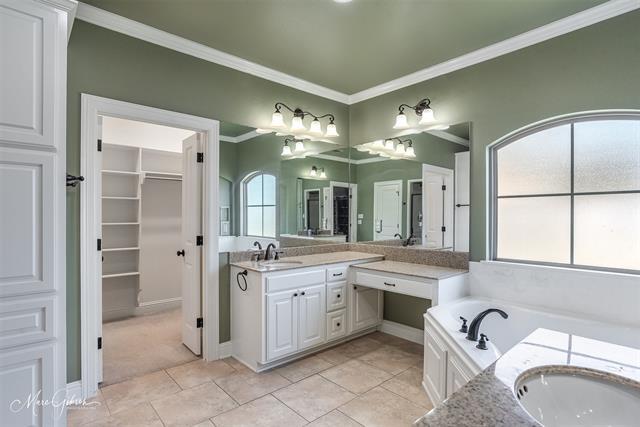 Building Photo - 297 Evangeline Creek Dr
