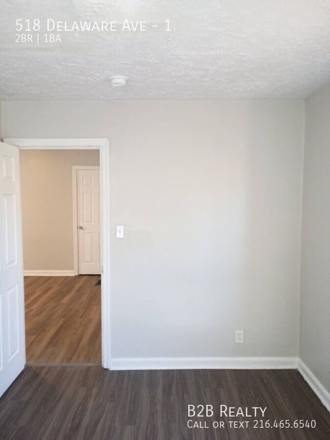 Building Photo - 518 Delaware Ave