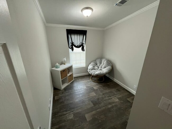 Building Photo - 311 Lighthouse Way