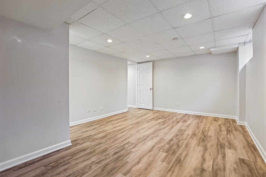 Building Photo - 241 S Edgewood Ave