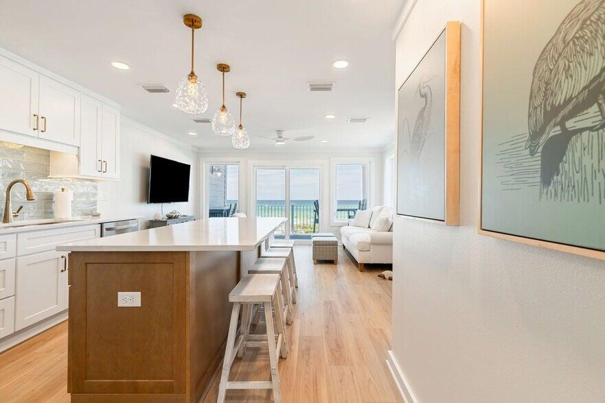 Building Photo - 100 S Spooky Ln