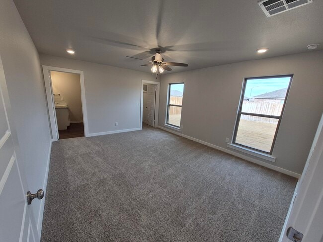 Building Photo - 7008 14th St