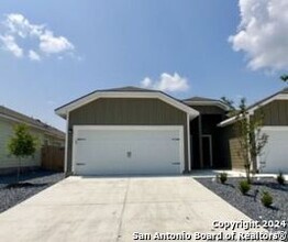 Building Photo - 634 Ashers Pl