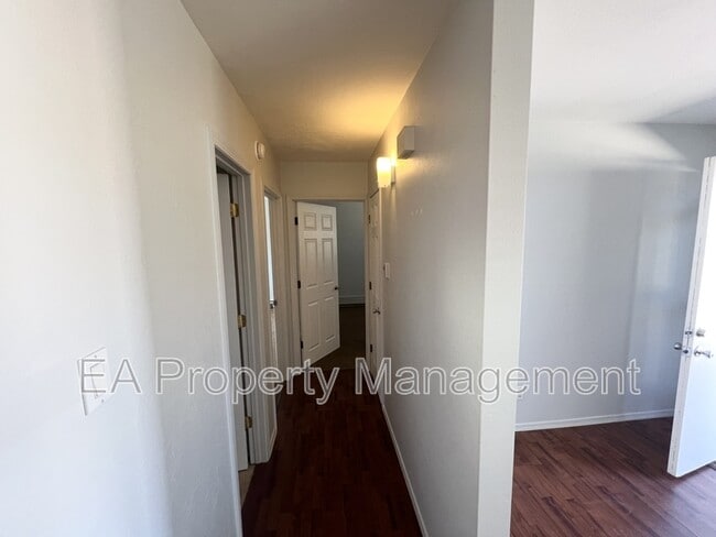 Building Photo - 5837 Guadalupe Trail NW