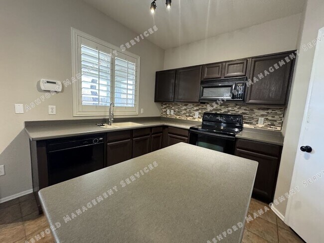 Building Photo - Beautiful 3 Bed + Loft Home in North Phoen...