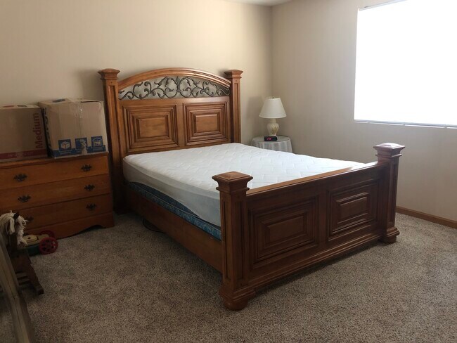 Downstairs Bedroom - 2535 Laverna St