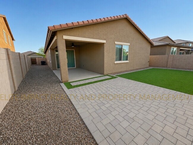 Building Photo - 6698 E Via Arroyo Azul