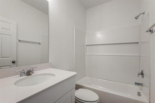 Building Photo - 1002 Cinnabar Wy