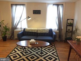 Building Photo - 424 S 20th St