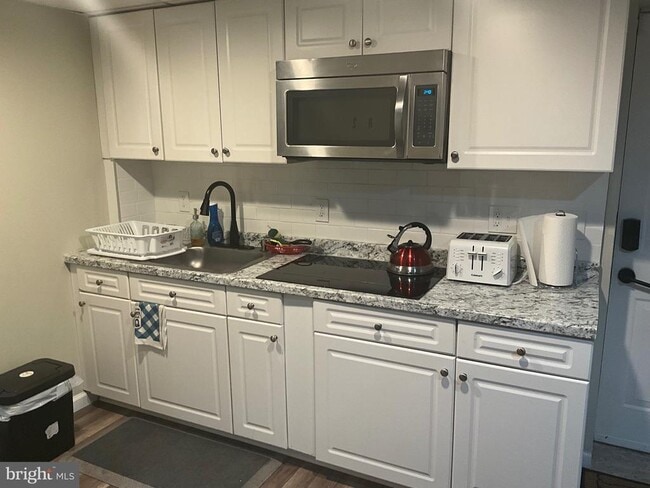 Building Photo - 4504 Hiwassee Dr