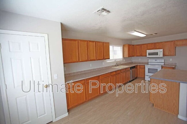 Building Photo - 12885 N Tonya St