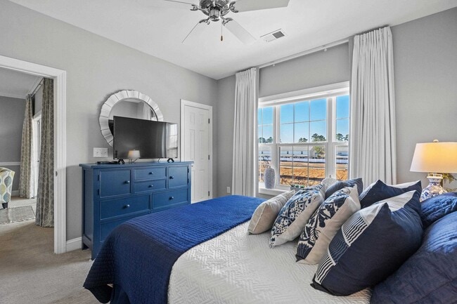 Building Photo - 4140 Hibiscus Dr