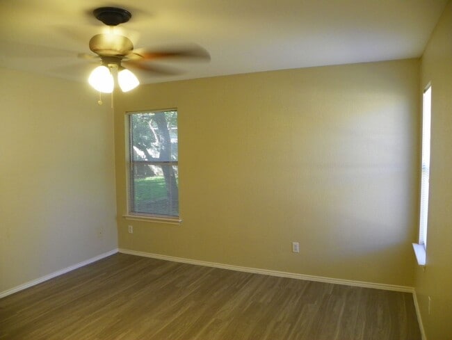 Building Photo - Welcome to this charming Centex home locat...