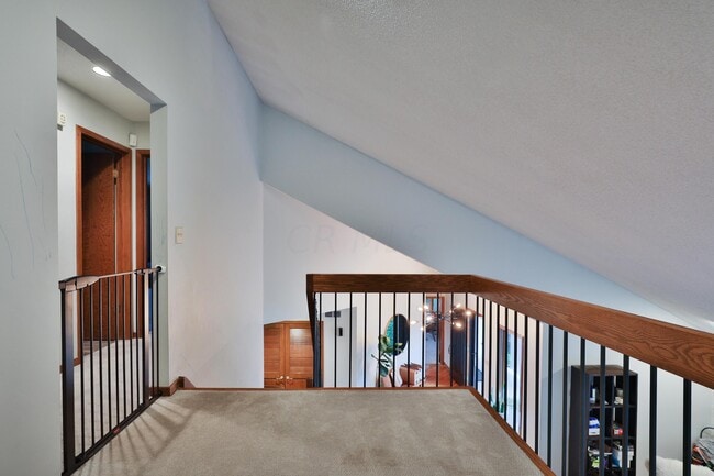 Building Photo - 668 Eagle Ridge