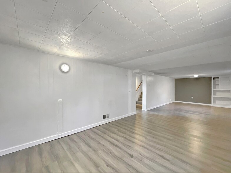 Building Photo - 1832 N Culpeper St