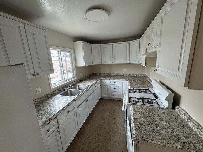 Building Photo - 151