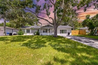 Building Photo - 2221 Calexico Way S